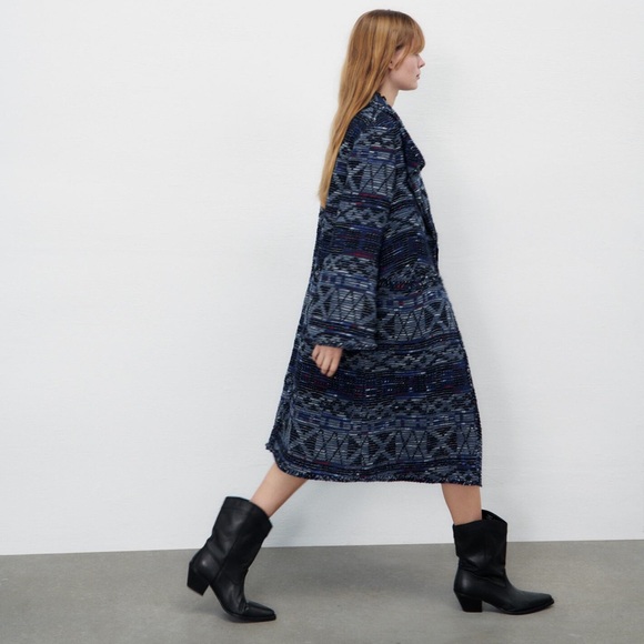 ZARA Fluid jacquard coat with lapel collar and long sleeves. LIMITED EDITION Med - Picture 5 of 10